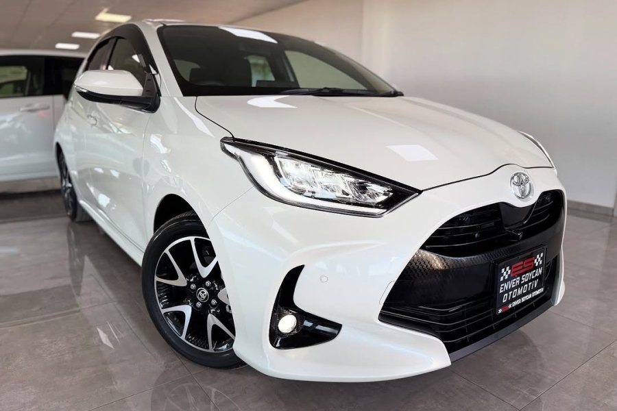 2022 TOYOTA YARIS Z 1.5