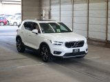 VOLVO XC40 2022