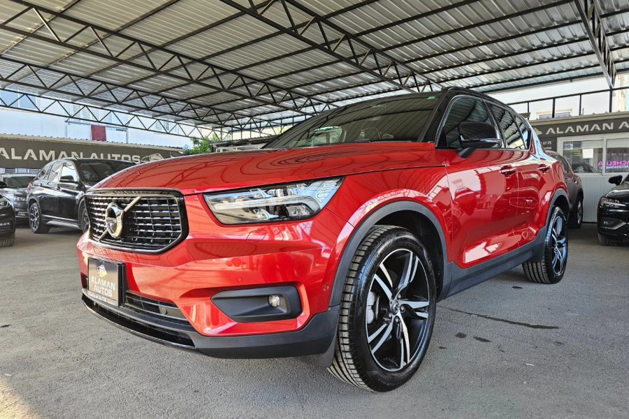 2020 MODEL OTOMATİK VOLVO CX40