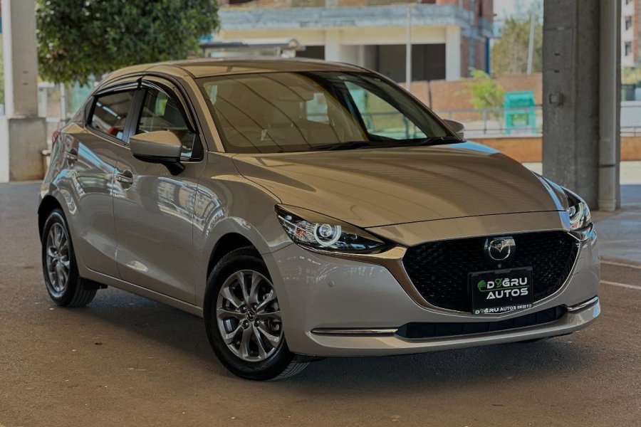 2022 MODEL OTOMATİK MAZDA 2
