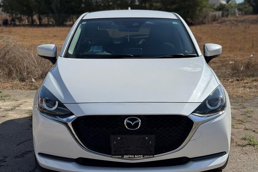 2021 MODEL OTOMATİK MAZDA 2