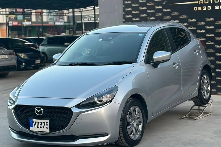 2021 MODEL OTOMATİK MAZDA 2