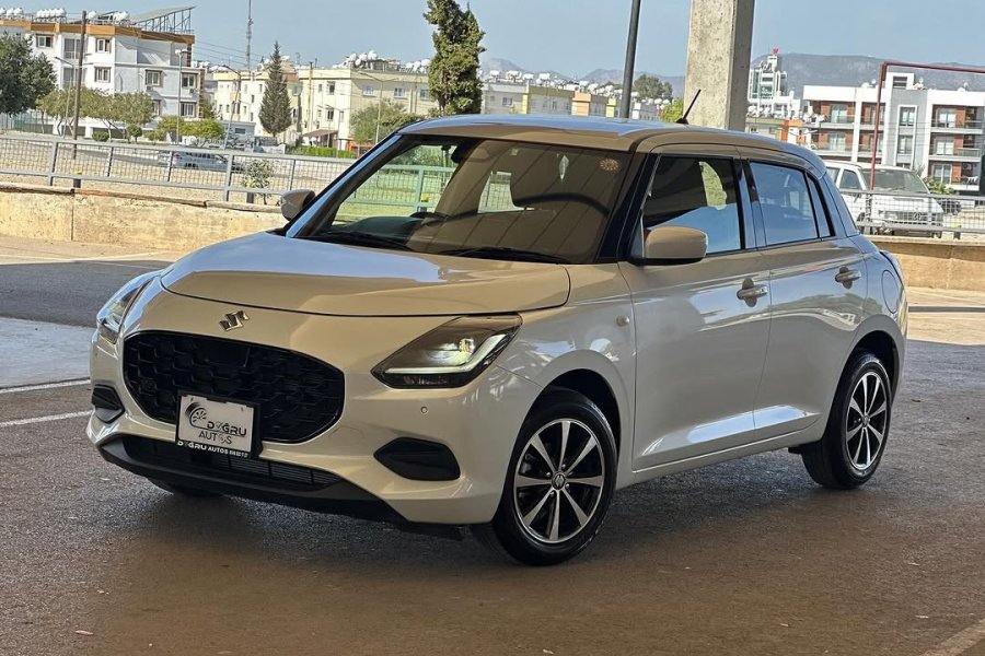 2025 MODEL OTOMATİK SUZUKİ SWİFT