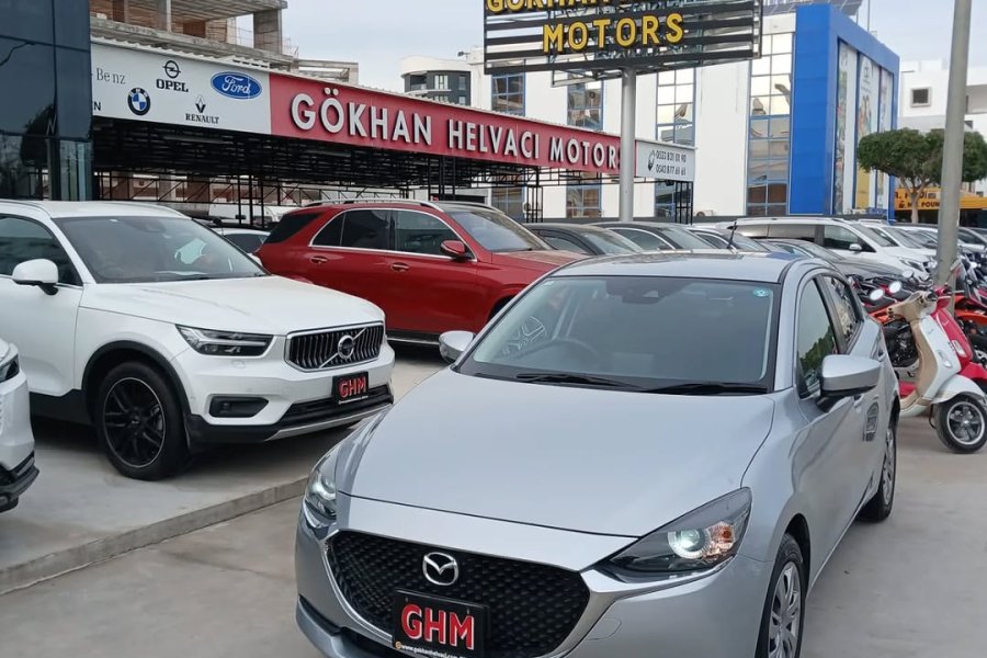 2021 MODEL OTOMATİK MAZDA 2